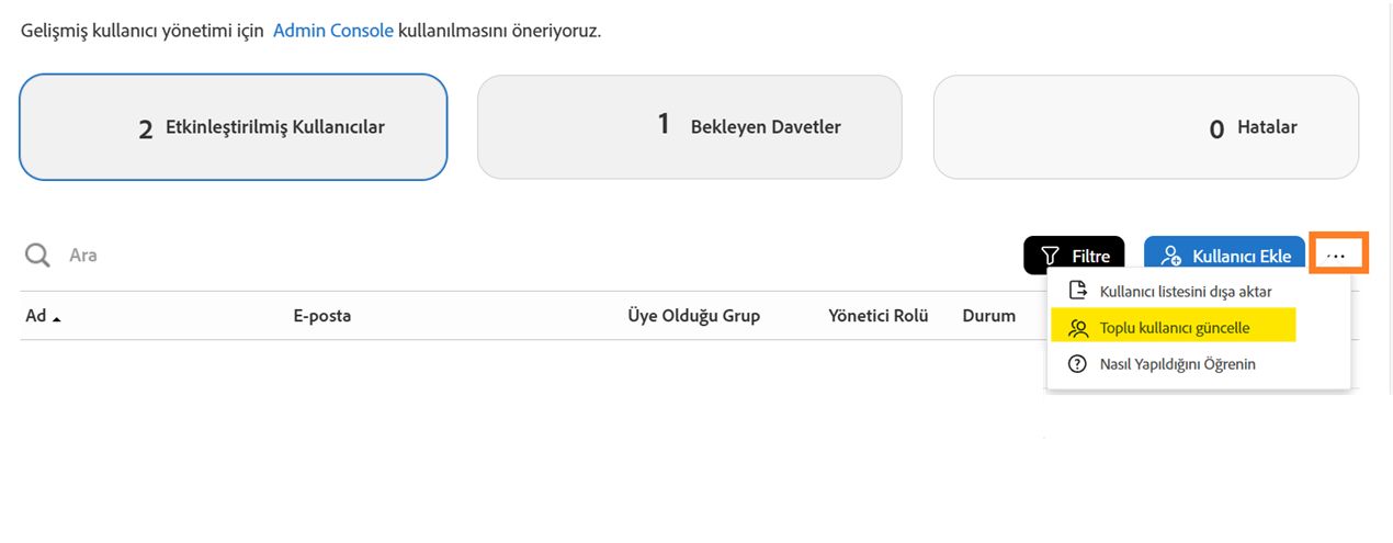 &quot;Kullanıcıları toplu olarak güncelle&quot; seçeneğinin vurgulandığı Kullanıcılar sayfası
