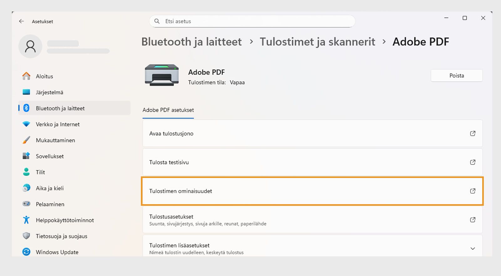 Windows 11 -asetusten ikkunassa näkyvät Adobe PDF -tulostimen asetukset, kuten Avaa tulostusjono, Tulostimen ominaisuudet, Tulostusasetukset ja muuta. 