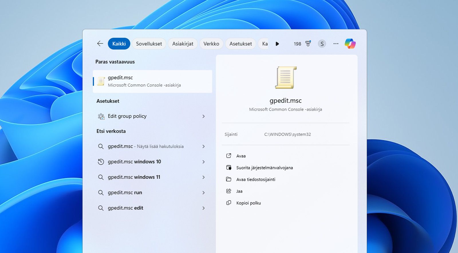 Windowsin hakupalkissa näkyy Ryhmäkäytäntöeditori tai gpedit.msc-tiedosto.