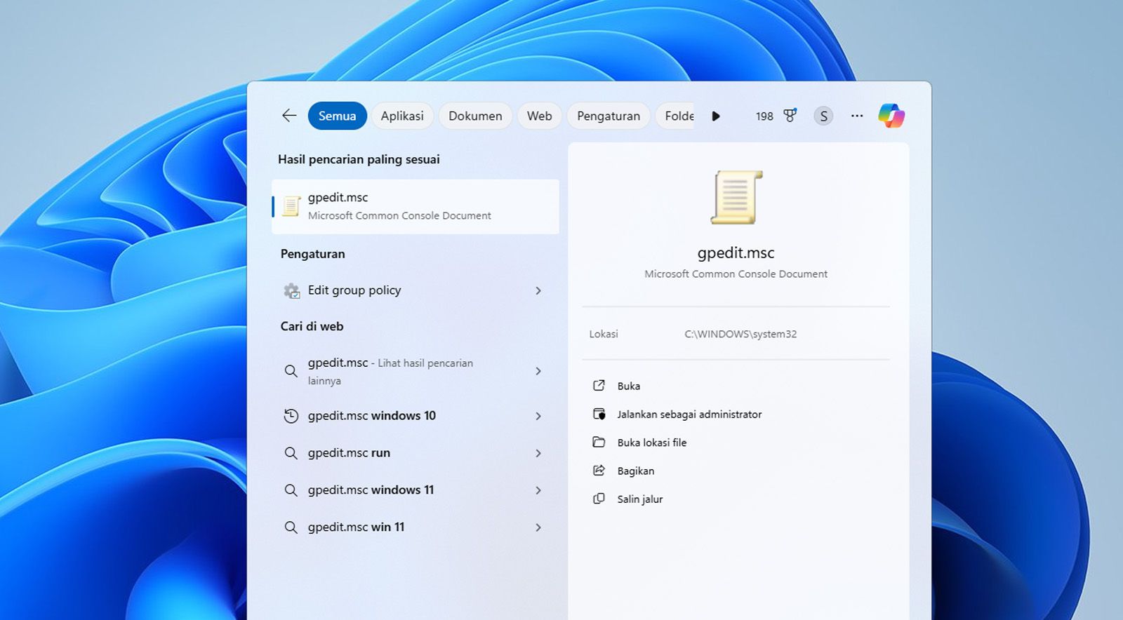 Bilah pencarian Windows menampilkan Group Policy Editor atau file gpedit.msc.