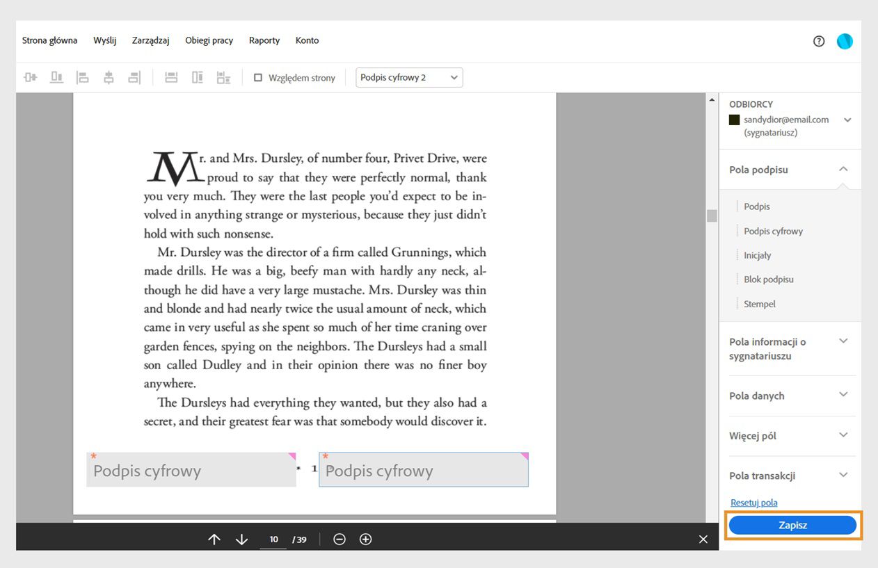 Panel pól formularza internetowego pokazuje różne typy pól, przycisk Resetuj pola i podświetlony przycisk Zapisz. 