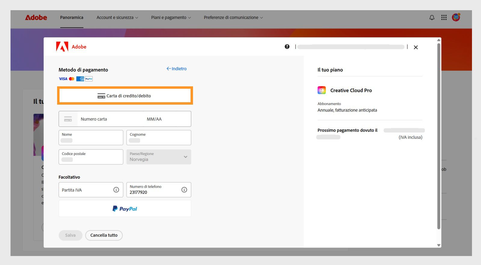 La finestra Metodo di pagamento mostra i metodi di pagamento disponibili. Selezionando un metodo di pagamento vengono visualizzati i campi per inserire i dettagli di pagamento. 