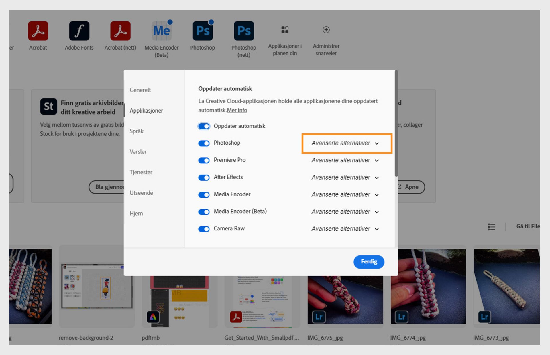 Apper-fanen i vinduet Innstillinger viser seksjonene for automatisk oppdatering med alternativer for å slå automatiske oppdateringer på eller av for alle applikasjoner og individuelle applikasjoner, og vise avanserte alternativer.