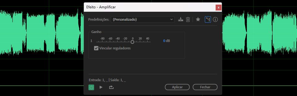 A caixa de diálogo do efeito “Amplificar” está aberta, com opções de controles deslizantes de “Ganho” e “Vincular” para ajuste.