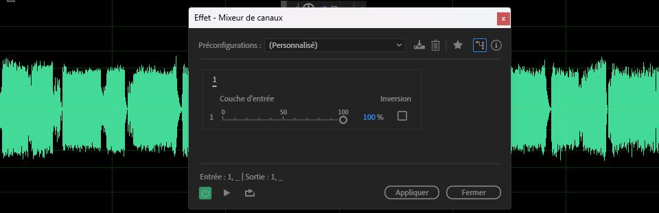 La boîte de dialogue de l'effet Mélangeur de couches est ouverte, avec les options Canal d'entrée et Inverser disponibles pour l'ajustement.