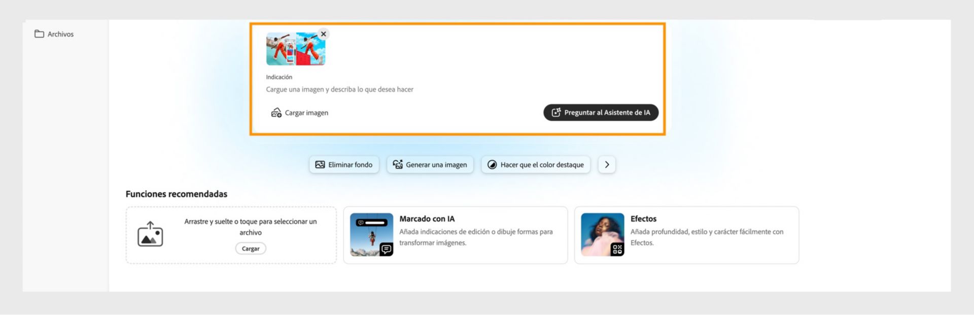 Se muestra la pantalla principal de Photoshop en la web resaltando la opción para cargar una imagen y describir las ediciones para empezar con el Asistente de IA.