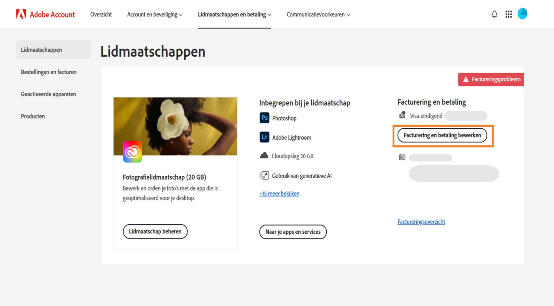 De pagina Lidmaatschappen in uw Adobe-account geeft aan dat er een factureringsprobleem is met uw betaalmethode, met opties voor het bewerken van facturering en betaling, het bekijken van de factureringsgeschiedenis, het openen van apps en services en het beheren van het lidmaatschap.