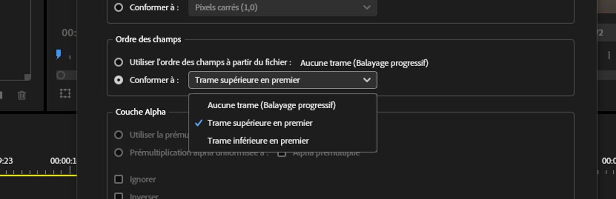 L'onglet Métrage de la boîte de dialogue Modifier le clip est ouvert.L'option Trame supérieure en premier dans Utiliser l'ordre des trames du fichier est sélectionnée pour que Premiere Pro traite l'enregistrement comme trame supérieure en premier, remplaçant les métadonnées.