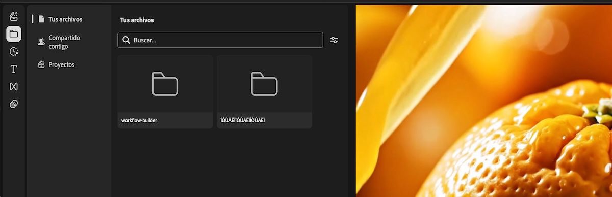 El panel Fuentes se abre e incluye todos los vídeos añadidos, así como la cronología. Hay opciones para buscar la cronología, así como para cargar nuevos archivos multimedia. 