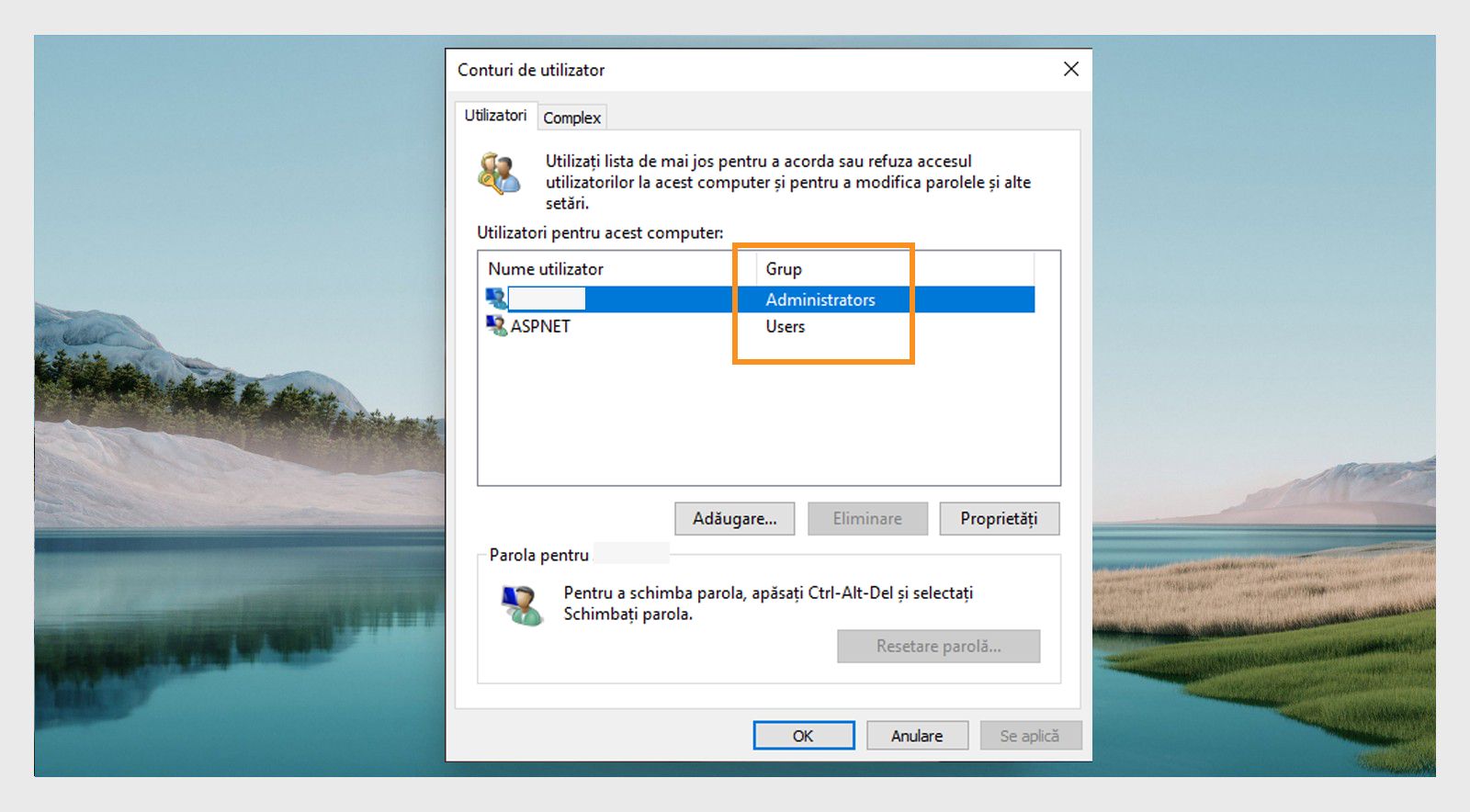 Fereastra Conturi de utilizator afișează permisiunile de acces pentru fiecare utilizator sub fila Grup.