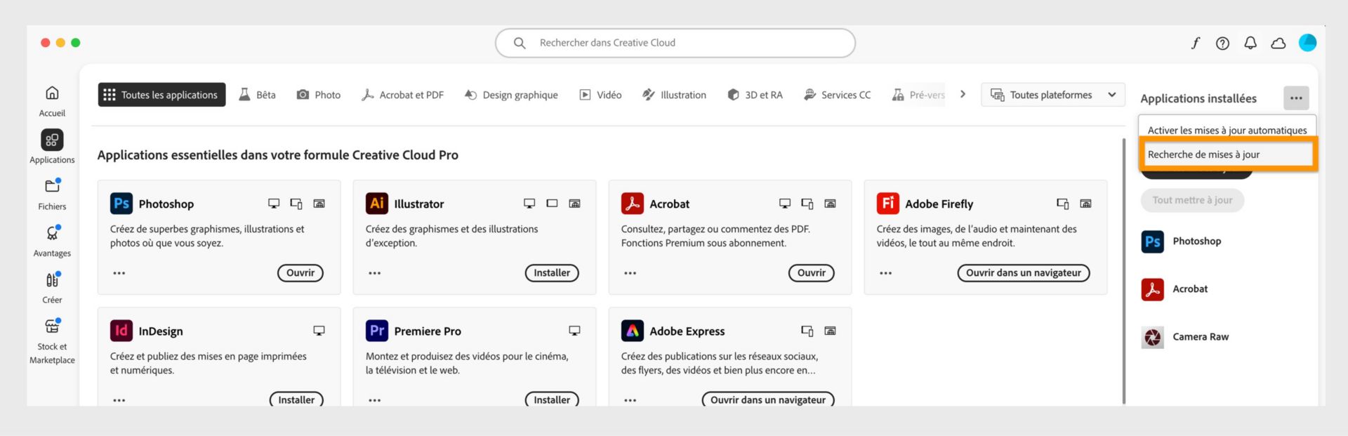 Le menu élargi affiche des options pour Gérer les mises à jour automatiques, Rechercher les mises à jour et Mettre à jour toutes les applications. 