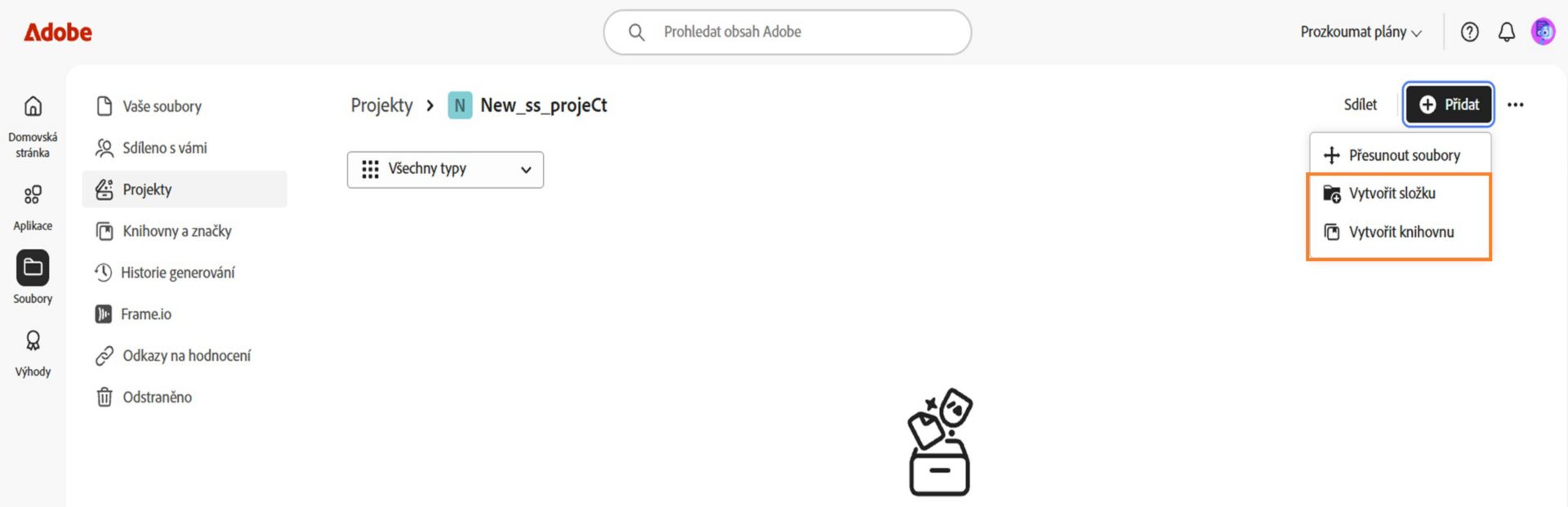 Webové rozhraní Adobe zobrazující pohled Projekty s možností přidávat a organizovat soubory vytvářením složek nebo knihoven.