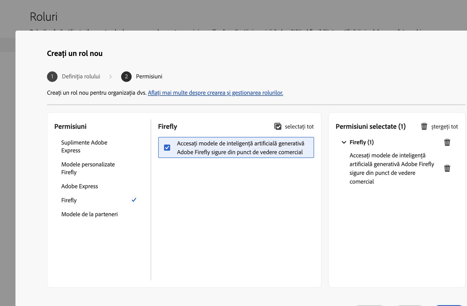 Imaginea afișează ecranul Creare rol din Admin Console, prezentând o listă de permisiuni și capabilități din care puteți selecta