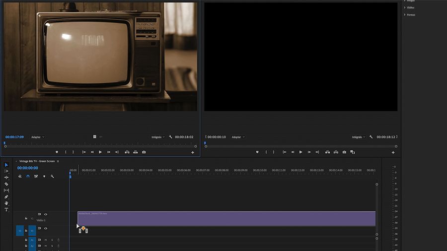 Dans une capture d'écran d'Adobe Premiere Pro sur ordinateur, déplacement d'une séquence vidéo sur la piste V2 tandis qu'un plan d'une télévision vintage est visible dans le moniteur source