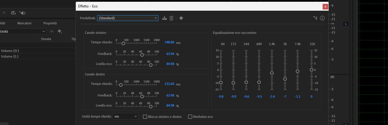 La finestra di dialogo dell'effetto Echo è aperta e le Impostazioni sono disponibili per aggiungere una serie di echi ripetuti e in dissolvenza a un suono.