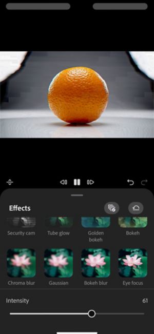 Easy shake effect selected in the Effects panel, with Intensity slider set to 50.