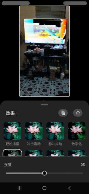 效果面板中已将故障效果应用到片段，强度滑块设置为 61。