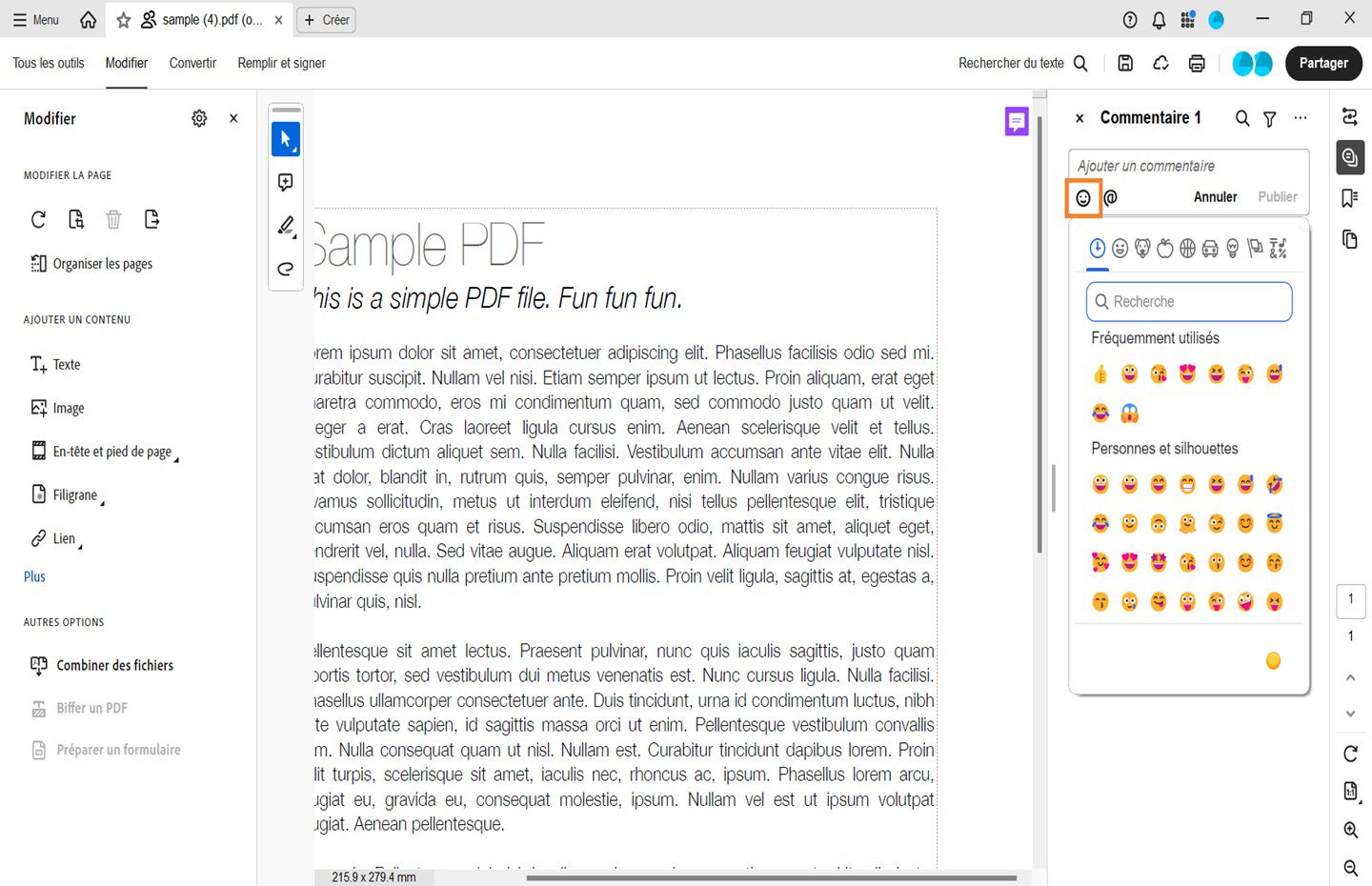 Le panneau des émoticônes s’affiche dans le panneau des commentaires. 