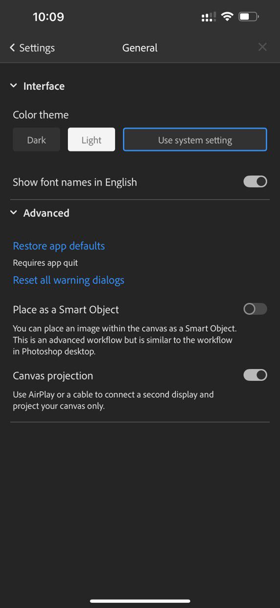 การตั้งค่า Photoshop บน iPhone จะเป็นแผงที่แสดงอยู่ และแสดงผลการตั้งค่าทั่วไป อินพุต และบัญชี