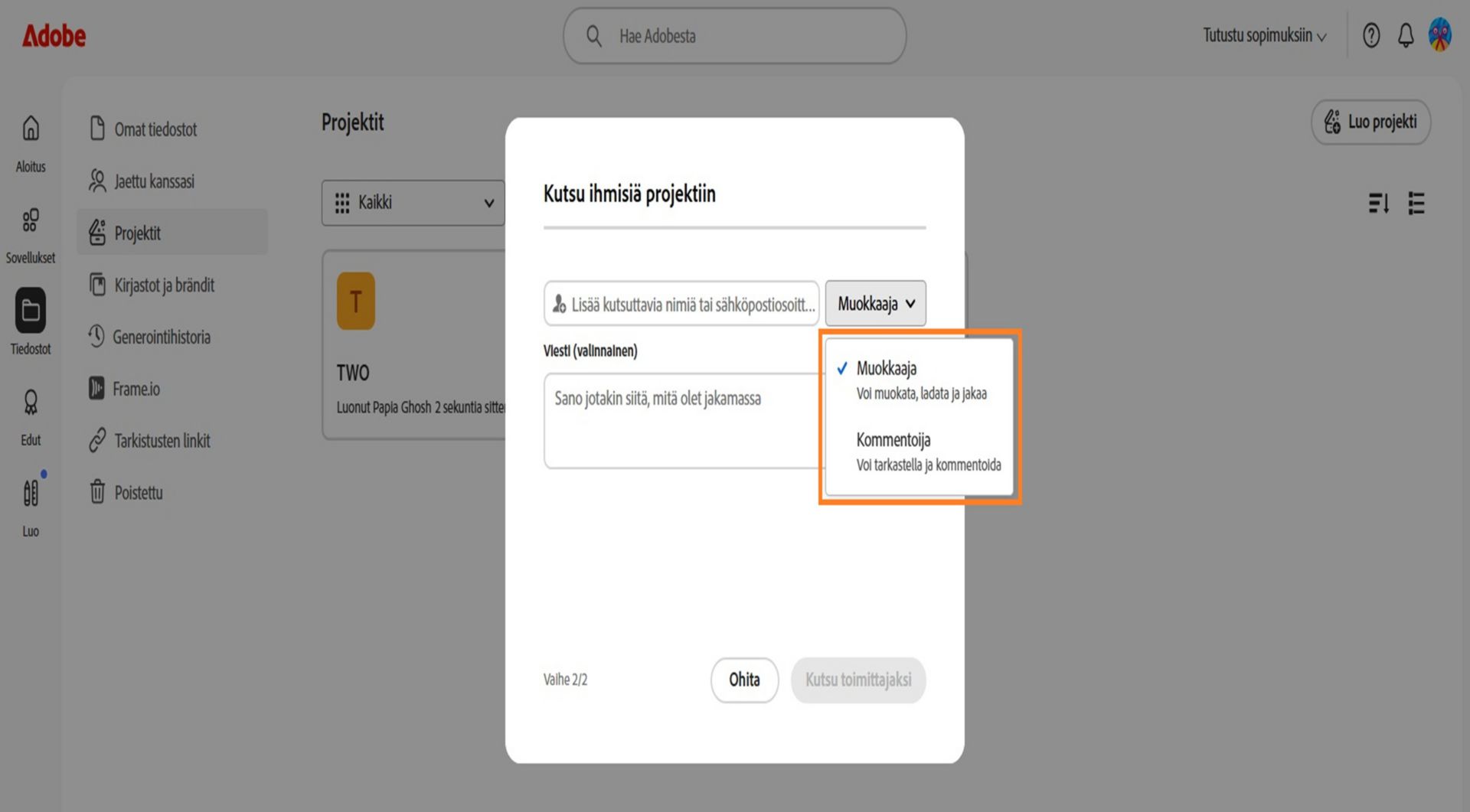 Valintaikkunan korostettu pudotusvalikko antaa yhteistyökumppaneillesi muokkaus- tai kommentointioikeudet. 