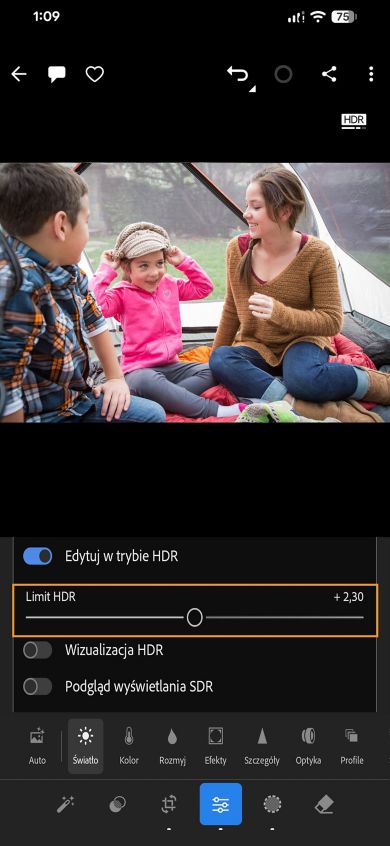 HDR-gränsreglaget är markerat i Light panel där bilder på barn visas i lupvy.