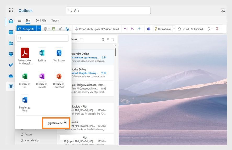 Microsoft Outlook'taki diğer uygulamalar iletişim kutusunda yüklü eklentiler gösterilir. 'Uygulama ekle' düğmesi vurgulanmıştır.