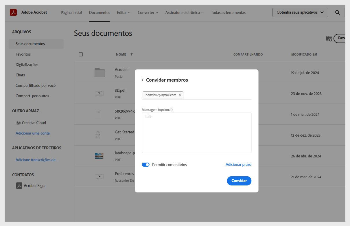 A caixa de diálogo Convidar membros mostra os emails dos membros convidados, o campo Mensagem, a opção Permitir comentários e o botão Convidar.