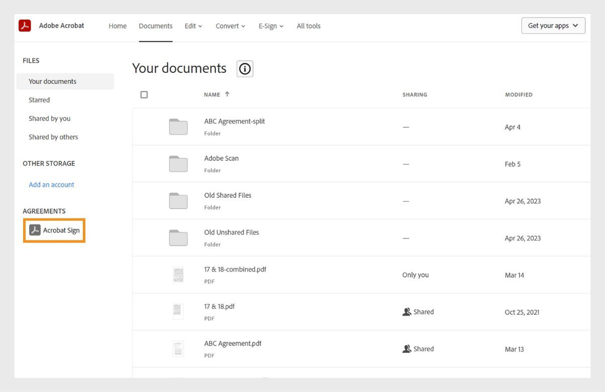 Ipinakikita ng Documents tab ng Acrobat ang listahan ng 'Your documents' at naka-highlight ang Acrobat Sign na opsyon sa ilalim ng Agreements.