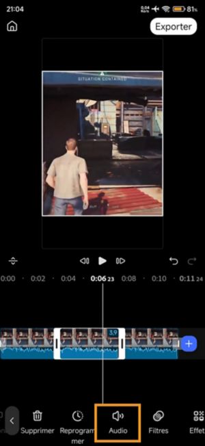 Bouton Audio mis en surbrillance dans la barre d'outils avec un clip sélectionné dans le montage.