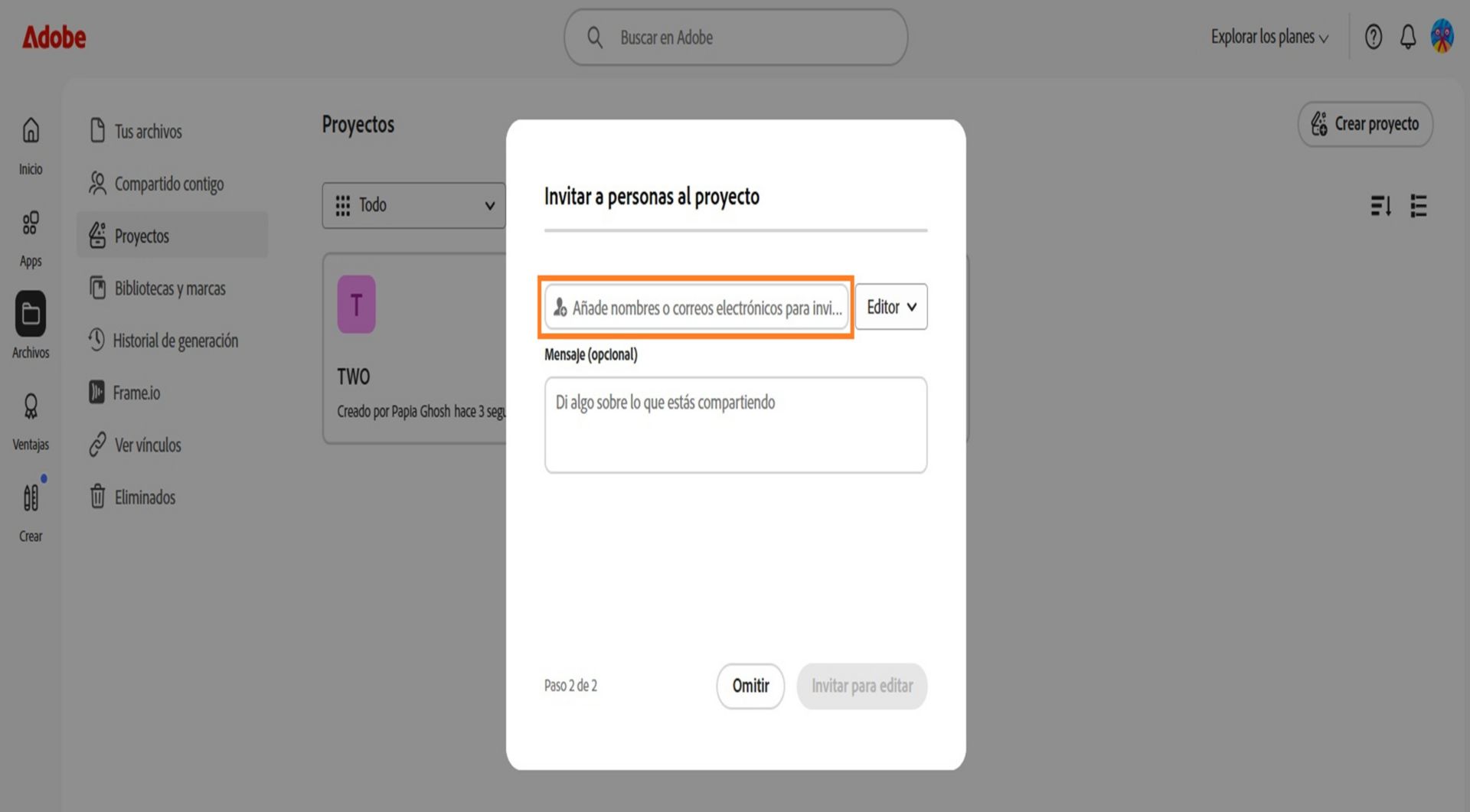 El espacio para agregar personas o grupos, resaltado en el cuadro de diálogo, permite compartir el proyecto con otros. 