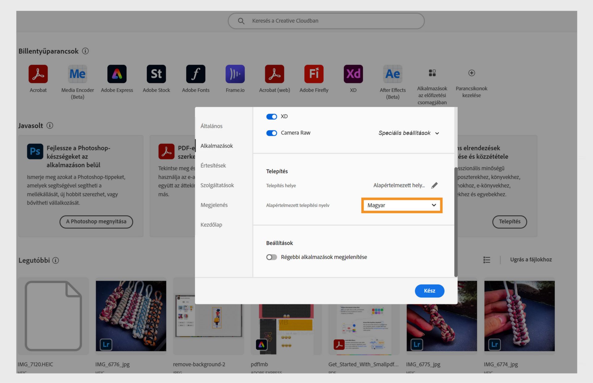 Az Adobe Creative Cloud beállítási ablaka, amelyen látható a Creative Cloud asztali alkalmazás nyelve és az alapértelmezett telepítési nyelv kiválasztásának lehetőségei, az angol nyelv kiválasztva.