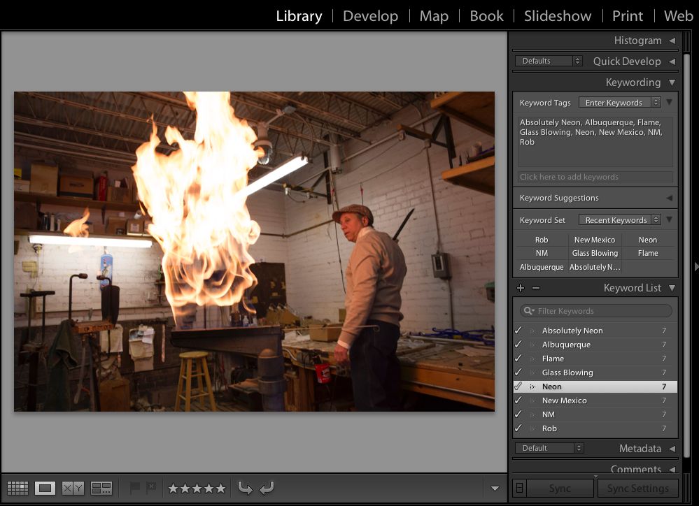 Legge til søkeord til bilder i biblioteksmodulen i Lightroom Classic CC