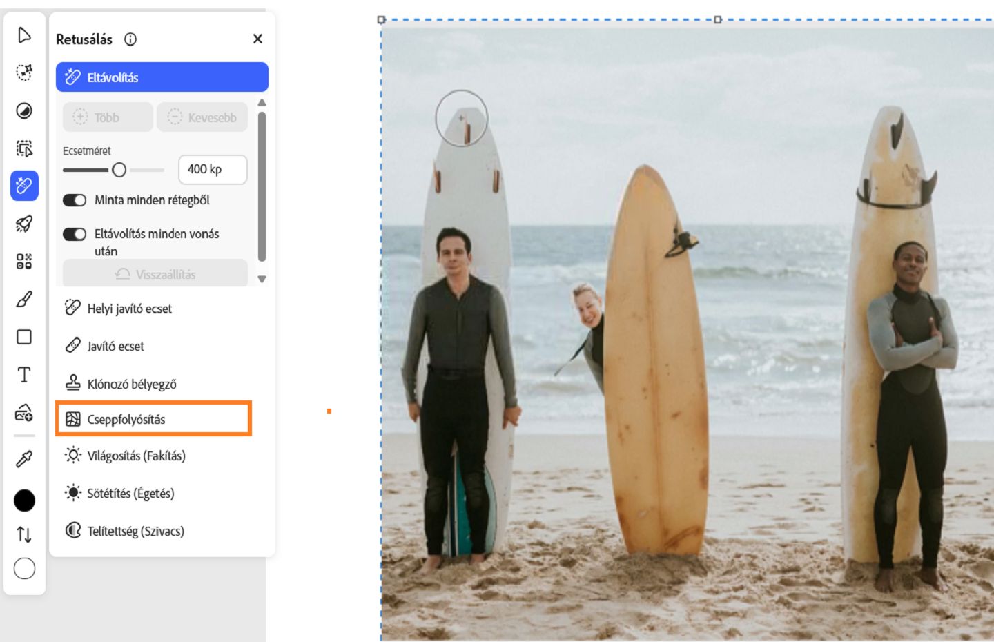 A Retouch panelen kiemelt Liquify eszköz, amellyel torzíthatók, retusálhatók és javíthatók a képek