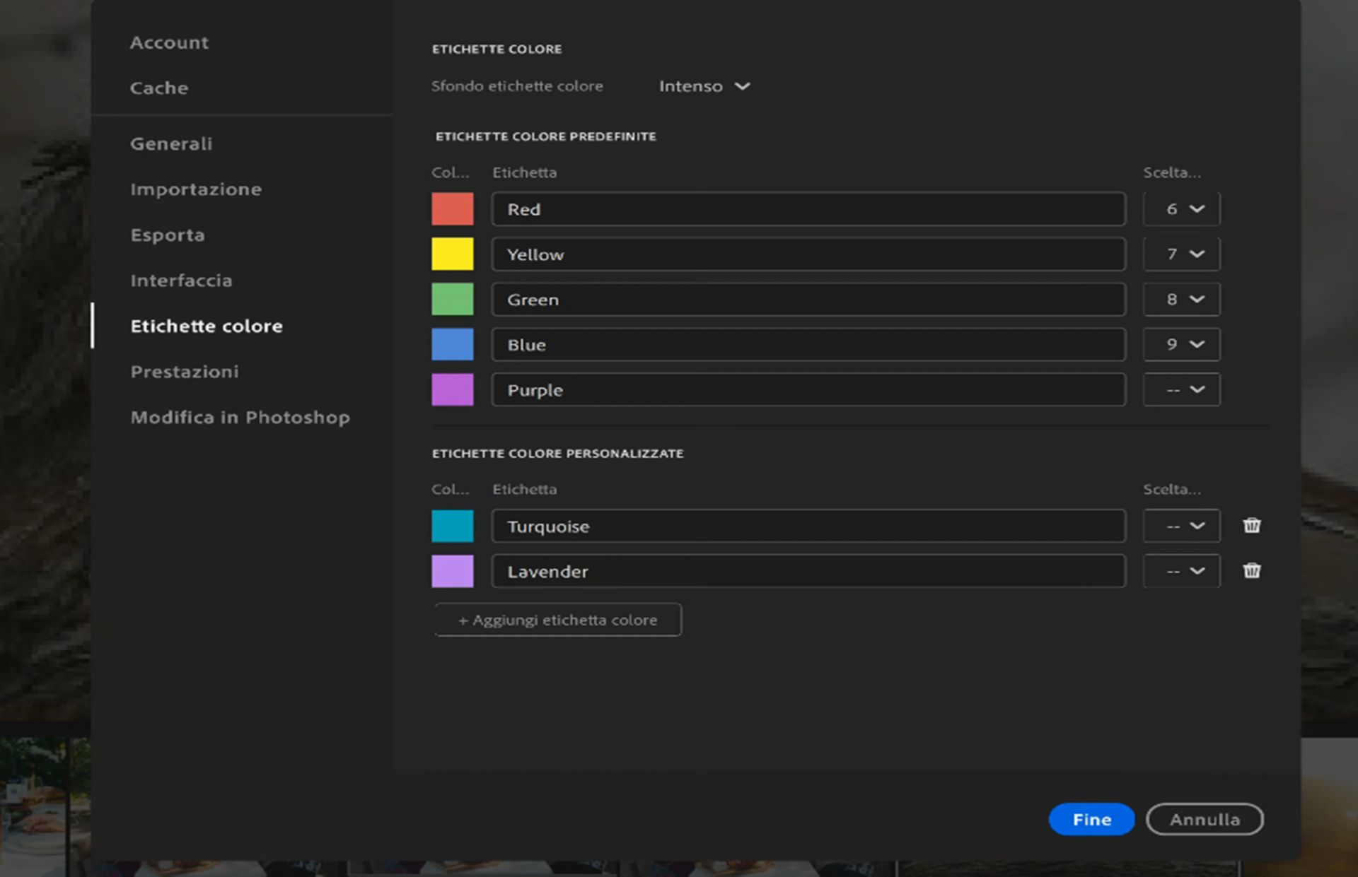 Finestra di dialogo Preferenze di Lightroom che mostra le impostazioni predefinite e personalizzate delle etichette colore, inclusi nomi etichette, colori e scorciatoie da tastiera.