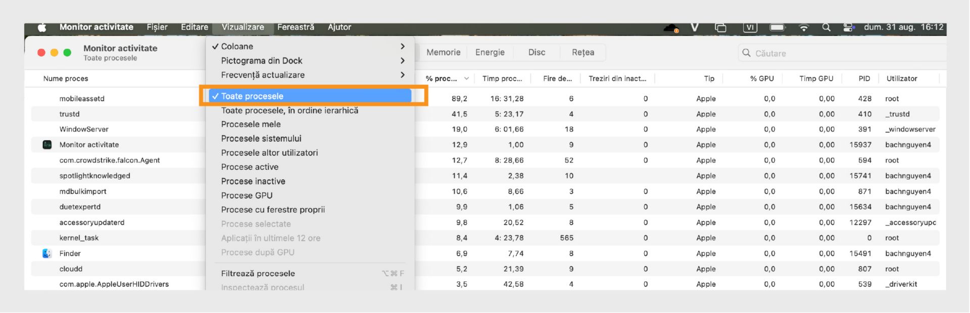 Fereastra Finder din macOS evidențiind opțiunea de meniu Vizualizare, afișând metrici de performanță, inclusiv utilizarea CPU, memorie, disc și rețea.