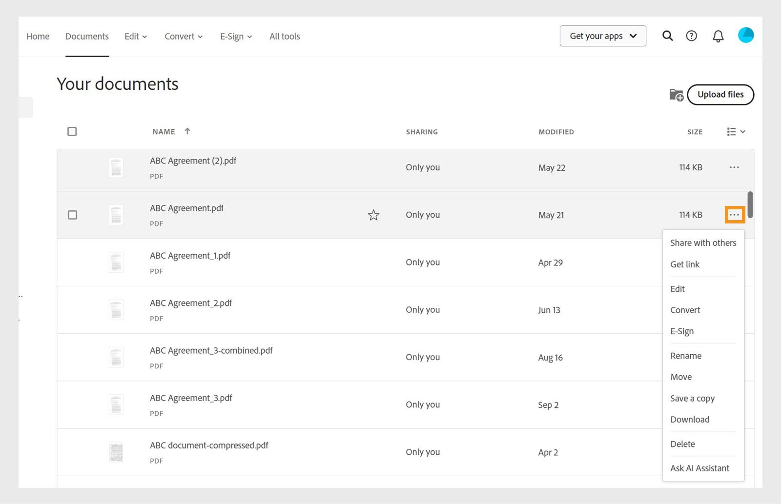 У меню «Додатково» для вибраного файлу можна побачити список інструментів керування файлами, як-от «Перейменувати», «Перемістити», «Завантажити» тощо.