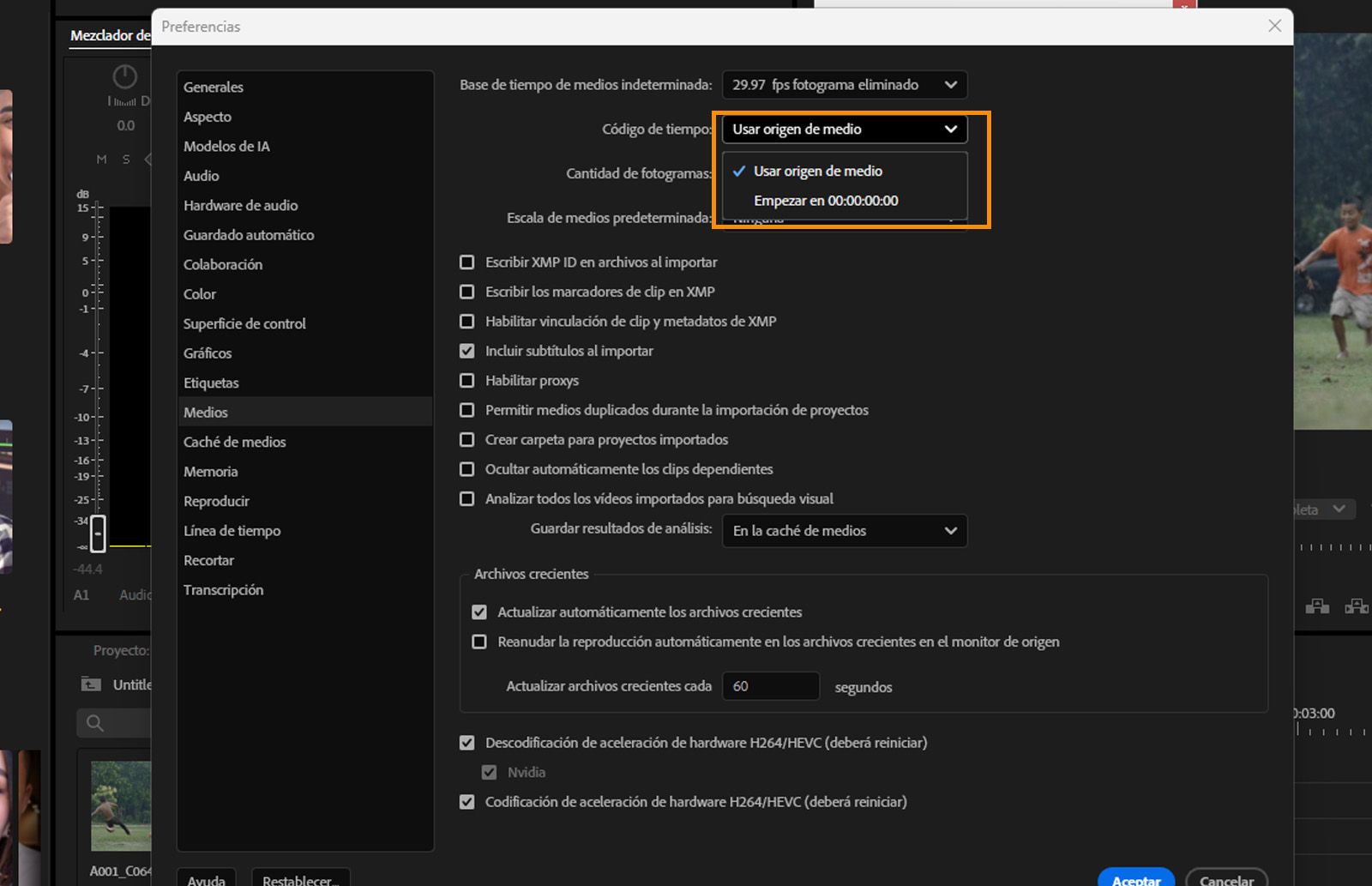 Se abre el cuadro de diálogo Preferencias y en el panel Medios, campo Código de tiempo, se selecciona la opción Utilizar origen de medios...