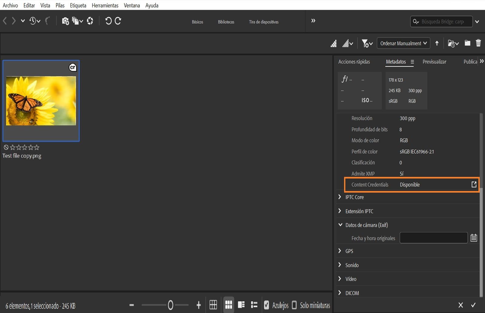 El panel Contenido de Bridge se abre y muestra el activo habilitado con Content Credentials. El panel Metadatos se muestra en el lado derecho de la pantalla, resaltando el estado de Content Credentials.