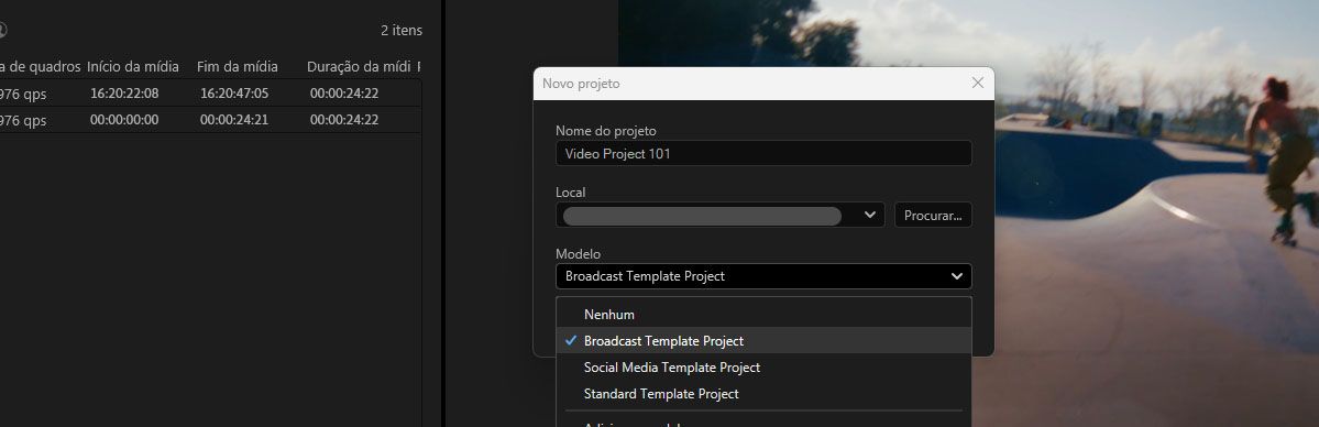Caixa de diálogo Novo Projeto com o menu suspenso Modelo aberto, Broadcast Template Project selecionado entre as opções Nenhum, Redes Sociais e Padrão.