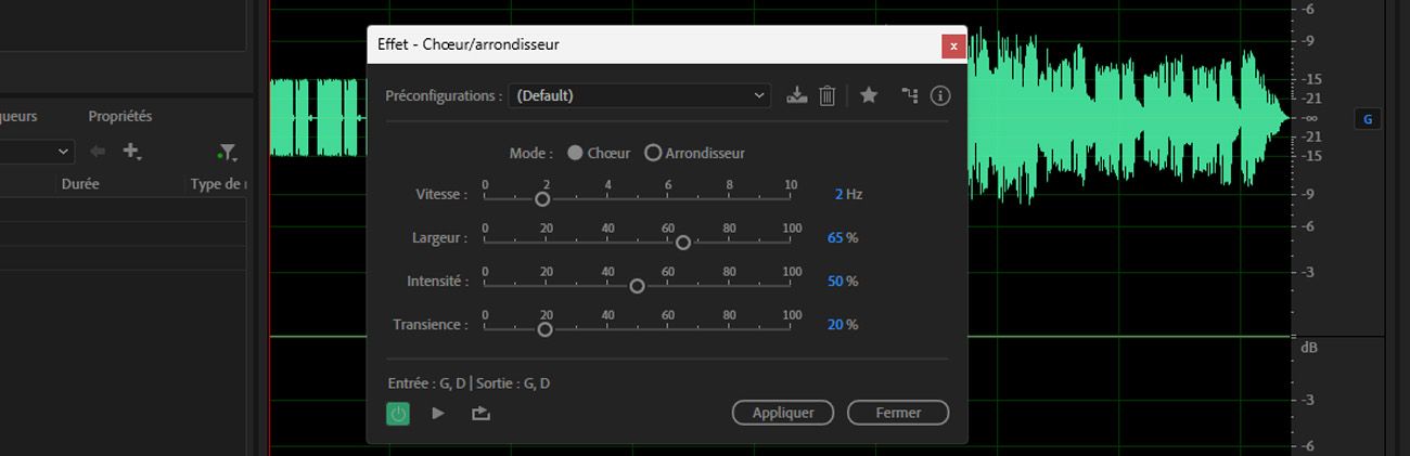 La boîte de dialogue de l'effet Chœur/Arrondisseur est ouverte et des options telles que Vitesse, Largeur, Intensité et Transition sont disponibles pour ajuster le clip audio sélectionné.