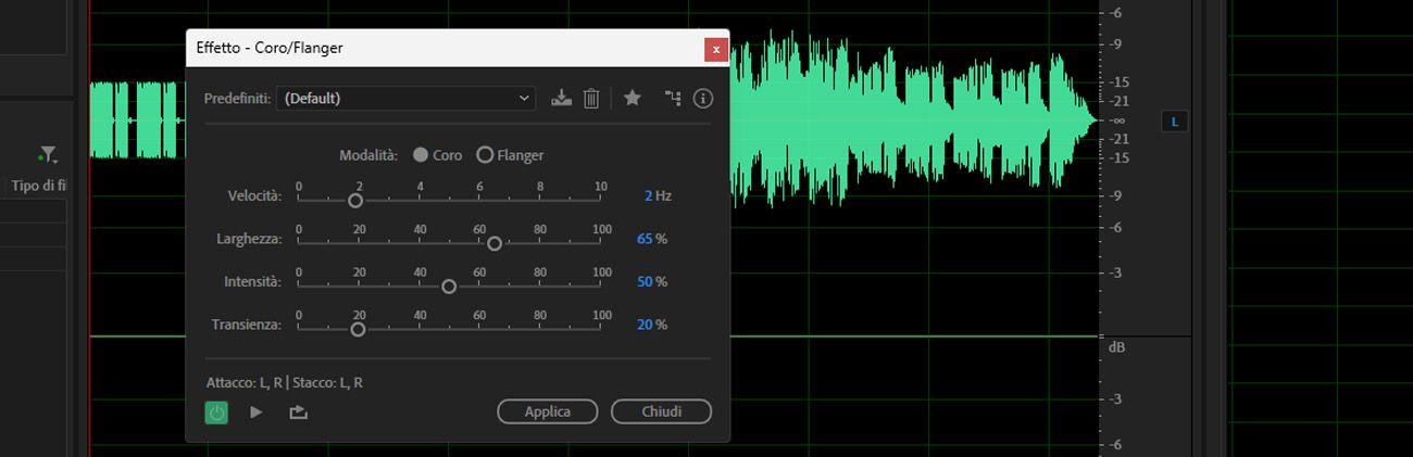 La finestra di dialogo dell'effetto Chorus/Flanger è aperta e sono disponibili opzioni come Velocità, Ampiezza, Intensità e Transienza per regolare la clip audio selezionata.