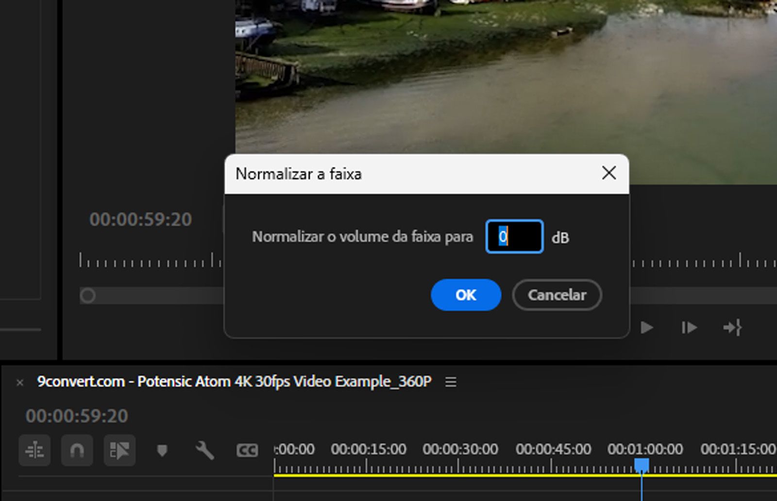 A caixa de diálogo Normalizar faixa é aberta e, no campo dB, digite um valor de amplitude.