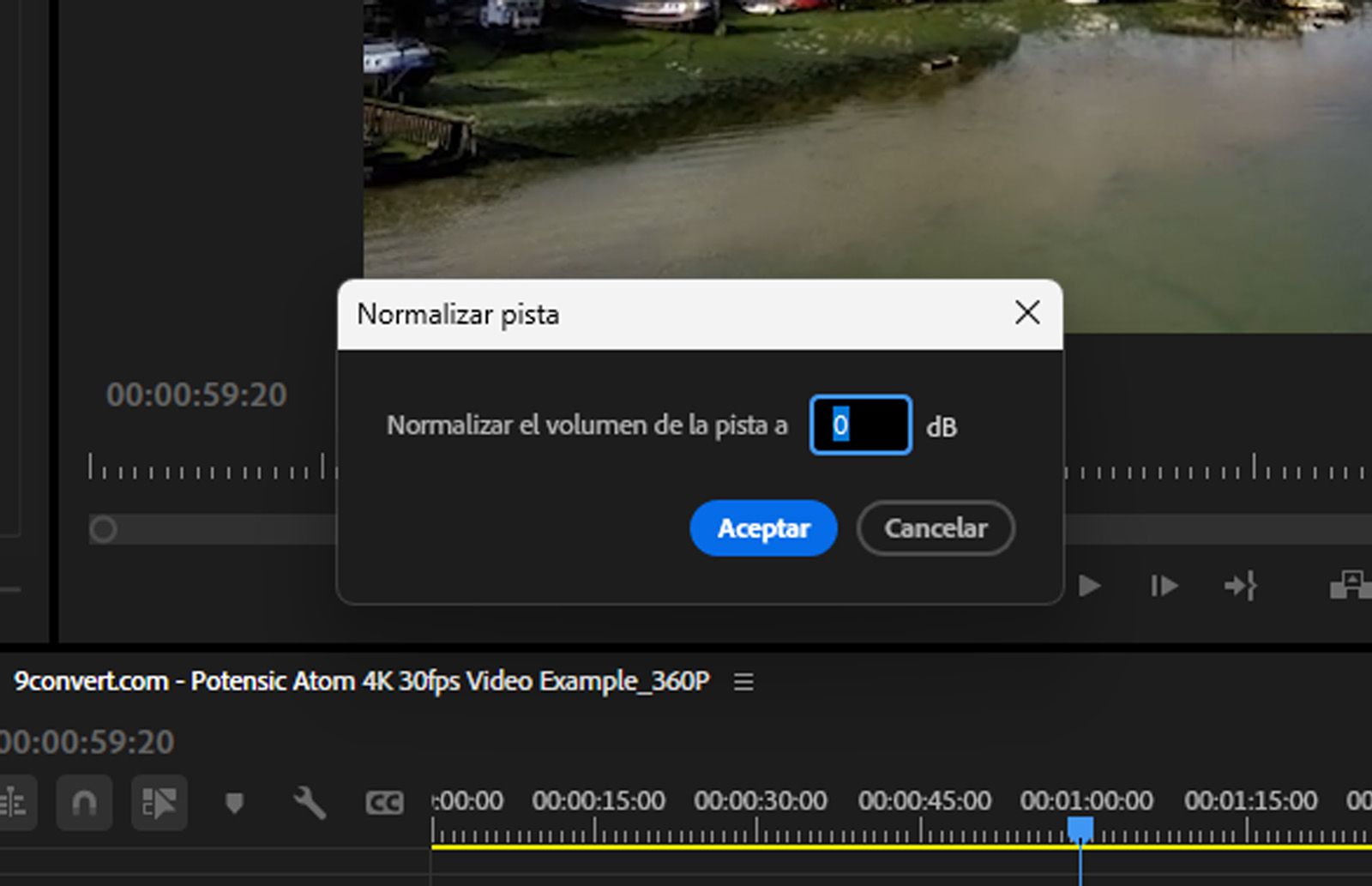 El cuadro de diálogo Normalizar pista está abierto y, en el tipo de campo dB, un valor de amplitud.