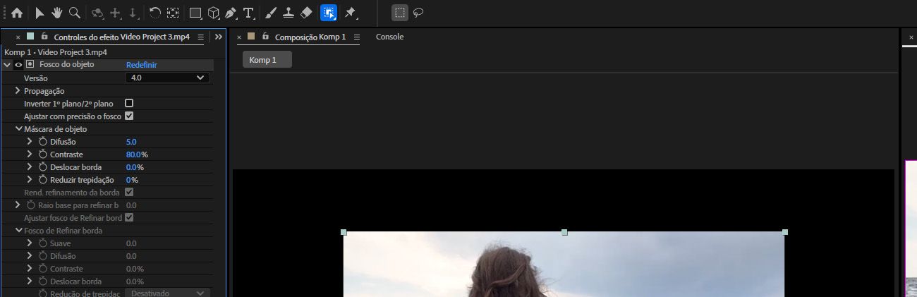 O painel Controles de efeito está aberto, e os detalhes do efeito Máscara do Objeto estão abertos para ajustes em suas propriedades.