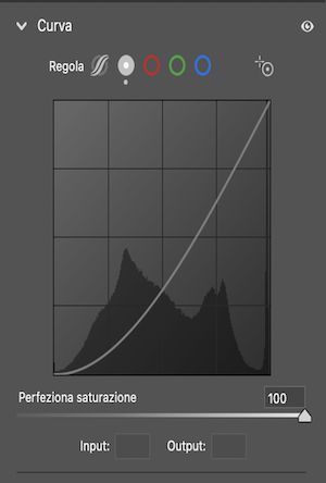 Cursore Perfeziona saturazione impostato su 100 (impostazione predefinita) in Curva per punti. 