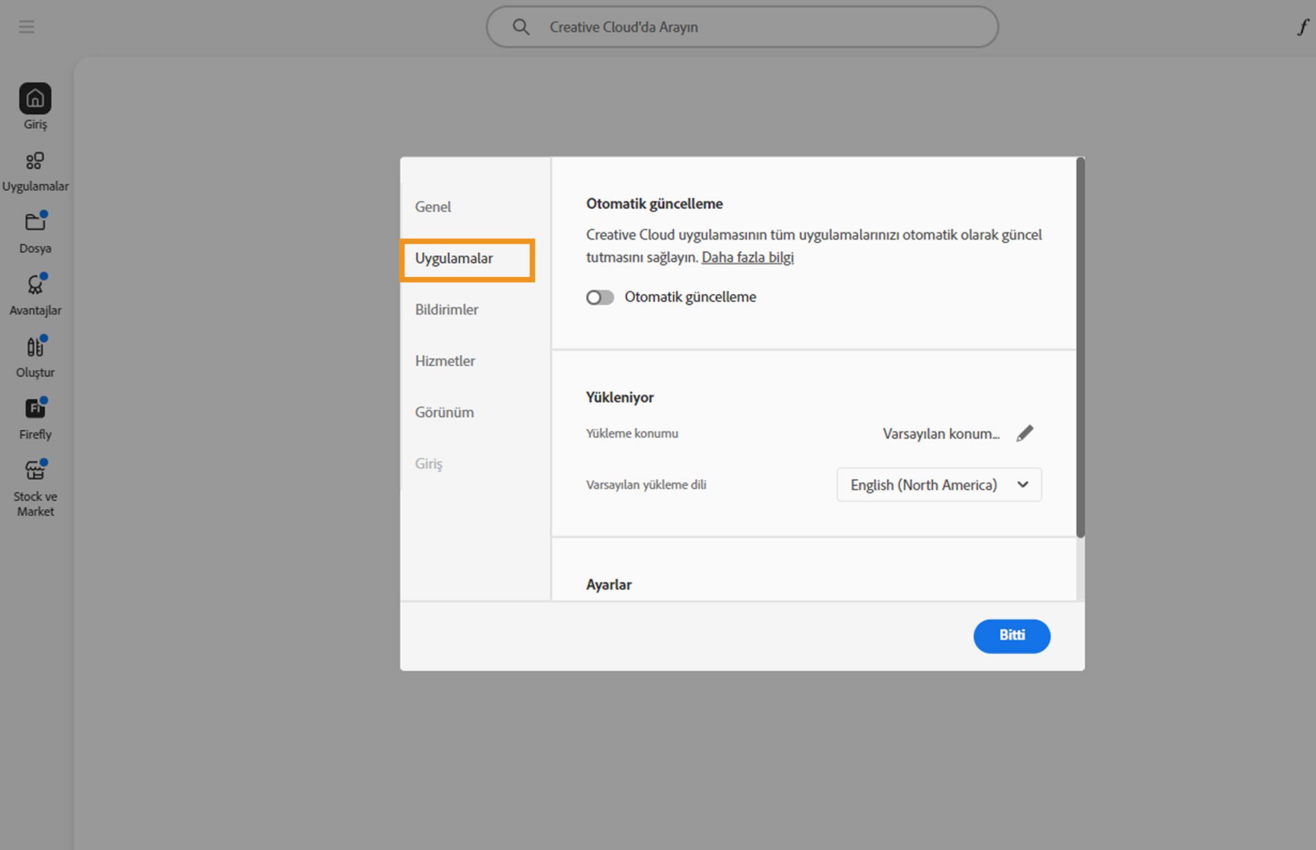 &quot;Uygulamalar&quot; sekmesinde açık olan Adobe Creative Cloud tercihleri paneli, otomatik güncelleme, yükleme konumu ve bant genişliği kullanımına yönelik seçenekleri gösteriyor.