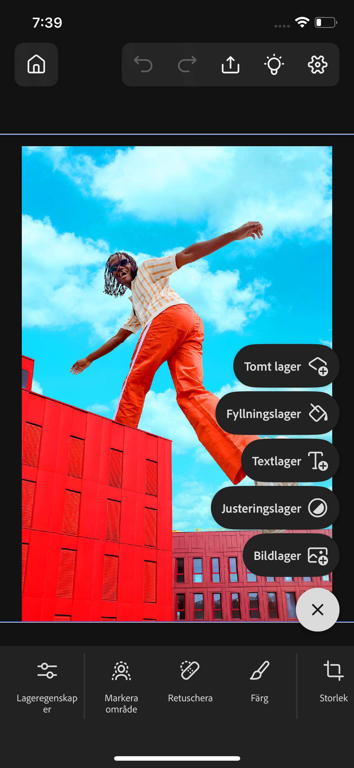Menyn Lägg till lager öppnas och visar alternativ för att lägga till ett tomt lager, fyllningslager, textlager med mera. 