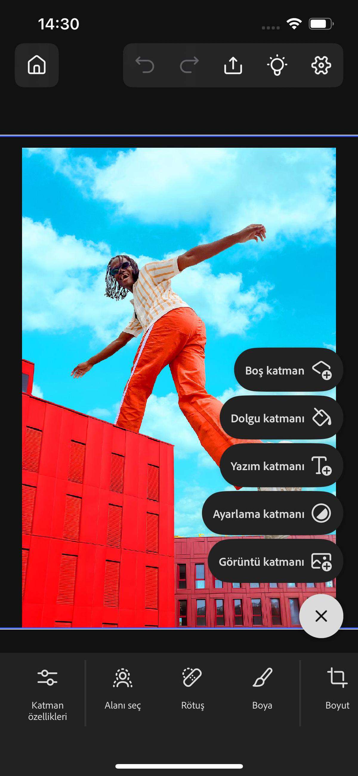 Boş katman, dolgu katmanı, yazım katmanı ve daha fazlasını ekleme seçeneklerini gösteren katman ekle menüsü açılır. 