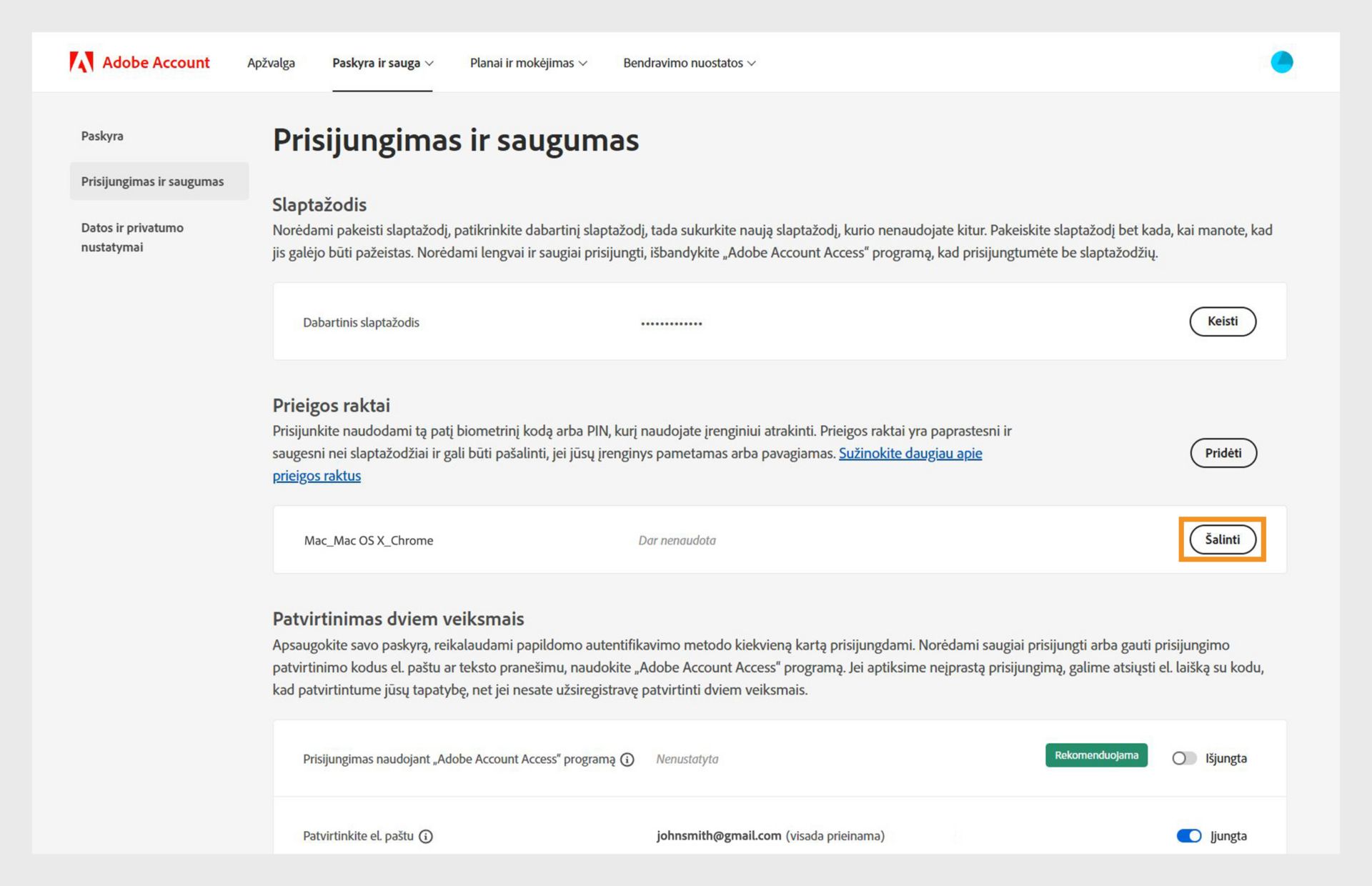 Puslapis „Prisijungimas ir sauga“, kuriame rodoma parinktis pašalinti pridėtą prieigos raktą skyriuje „Prieigos raktai“ ir pateikiama daugiau informacijos, pvz., įrenginio ir naršyklės informacija bei prieigos rakto naudojimo istorija. 