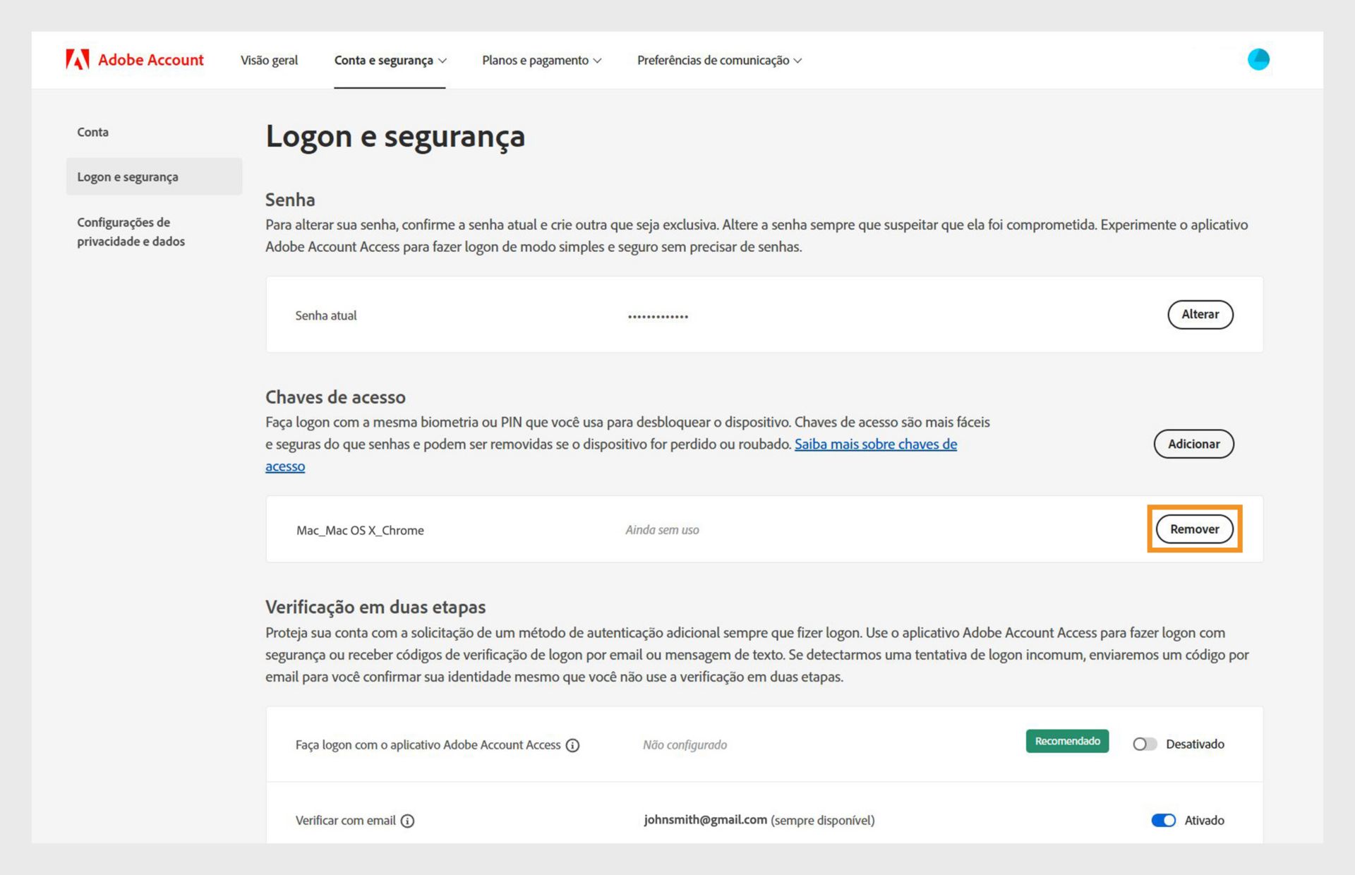 A página de logon e segurança mostra a opção para remover uma chave de acesso adicionada na seção Chaves de acesso, com mais detalhes, como informações do dispositivo e do navegador, e o histórico de uso da chave de acesso. 